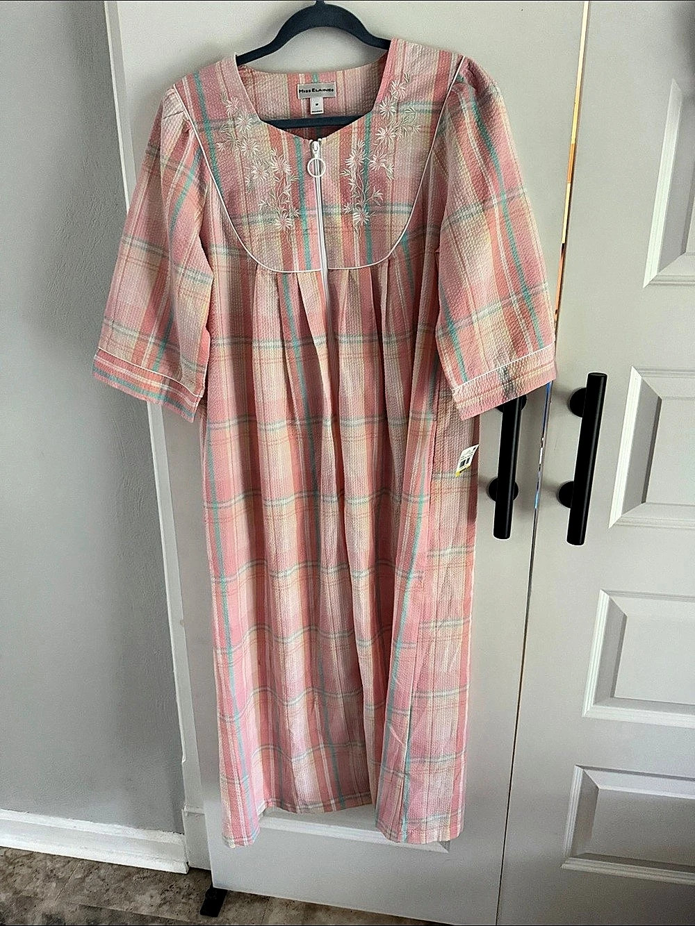 Miss Elaine Plaid housecoat robe in Pink & Green Size Medium